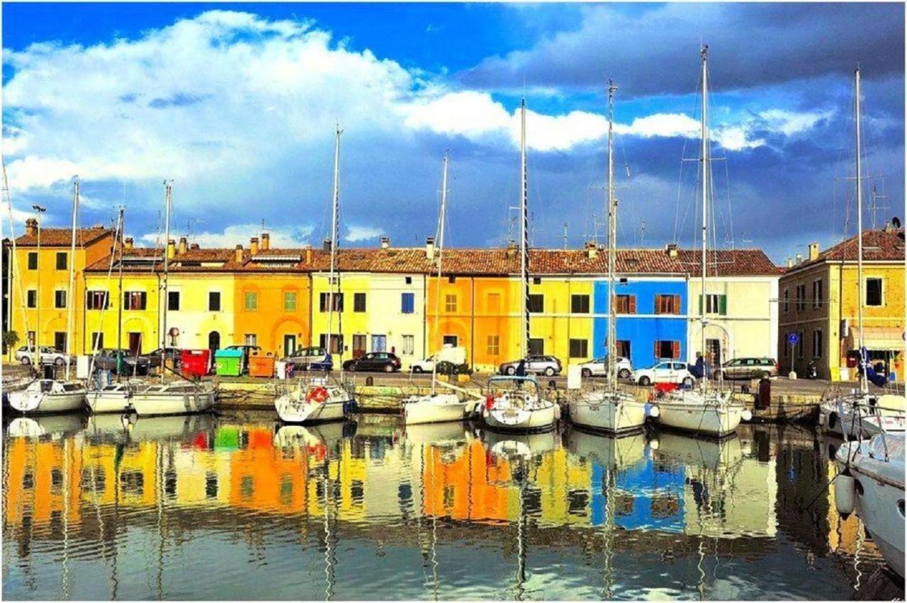 Casa Gramsci Luxury Apartment Pesaro Luaran gambar